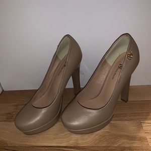 Nude high heels, pumps